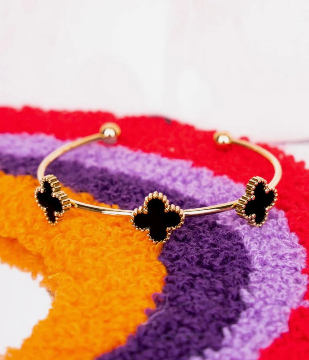 Black Quatrefoil Bracelet