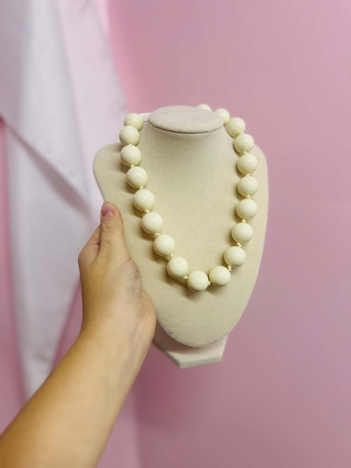 Cream Bubble Necklace