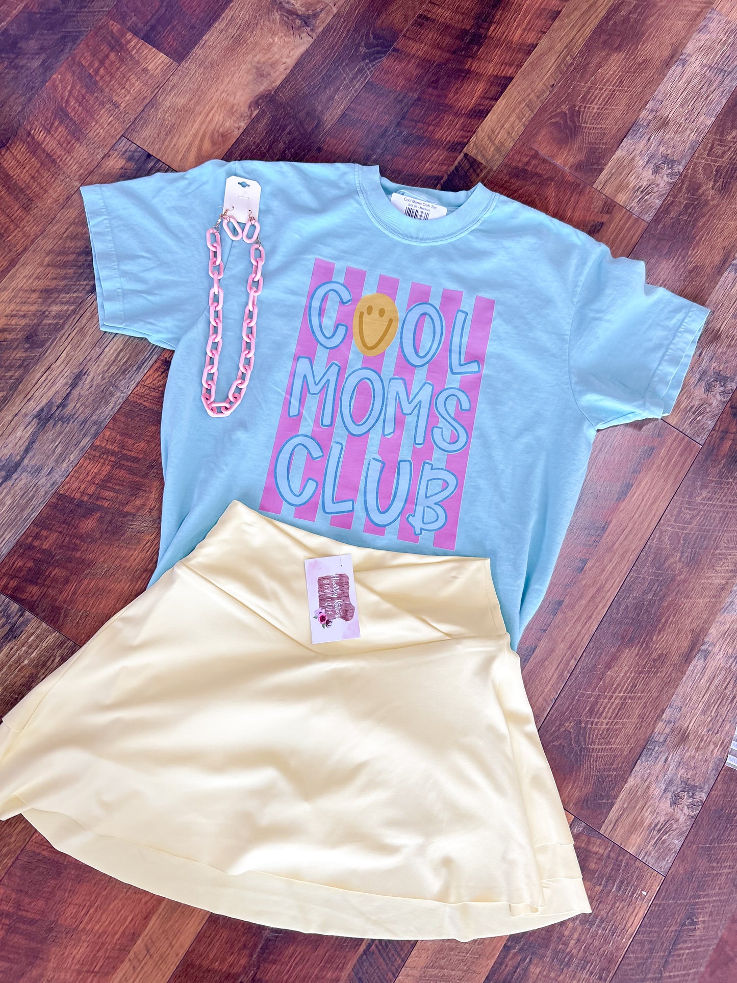 Cool Moms Club Tee