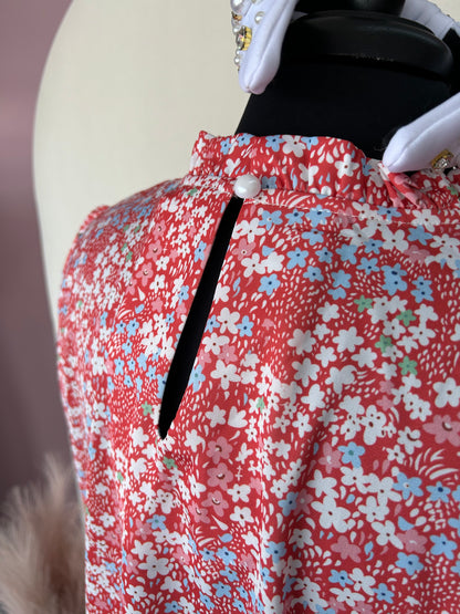 Ditzy Floral Mockneck