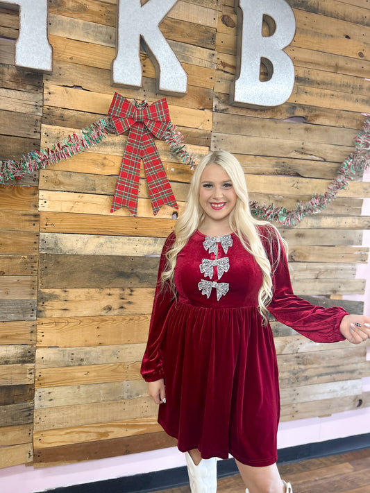 Meet Me Under The Mistletoe