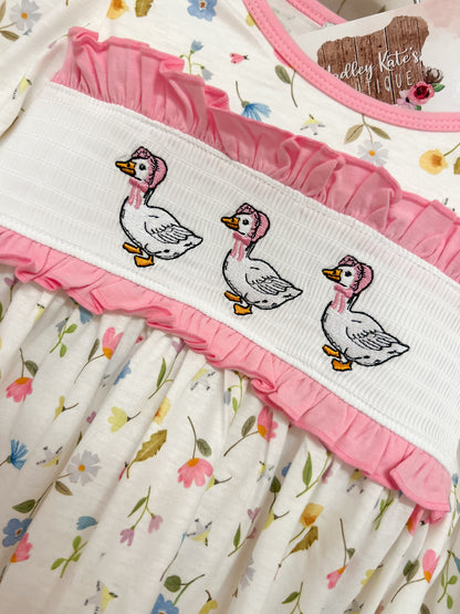 Geese Embroidered Floral Set