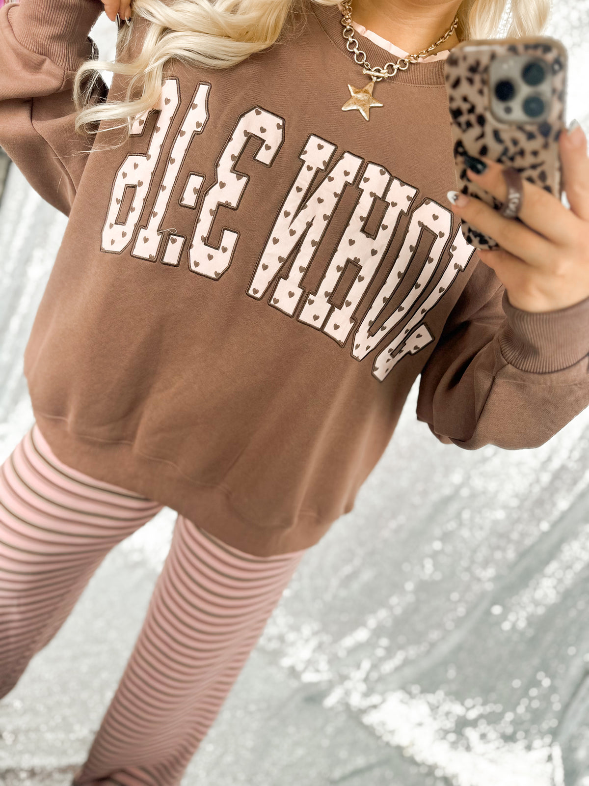 Brown {John 3:16} Mockneck