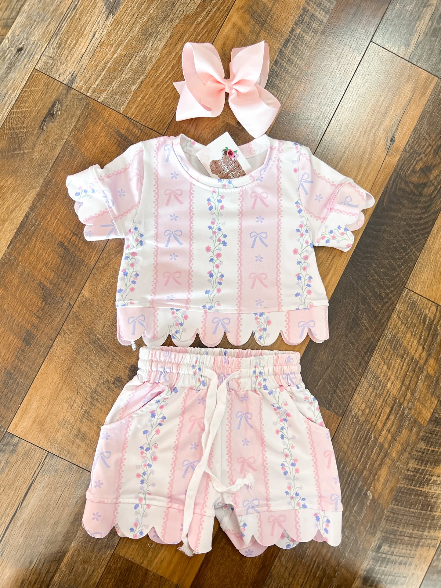 Vintage Coquette Floral Scallop Set