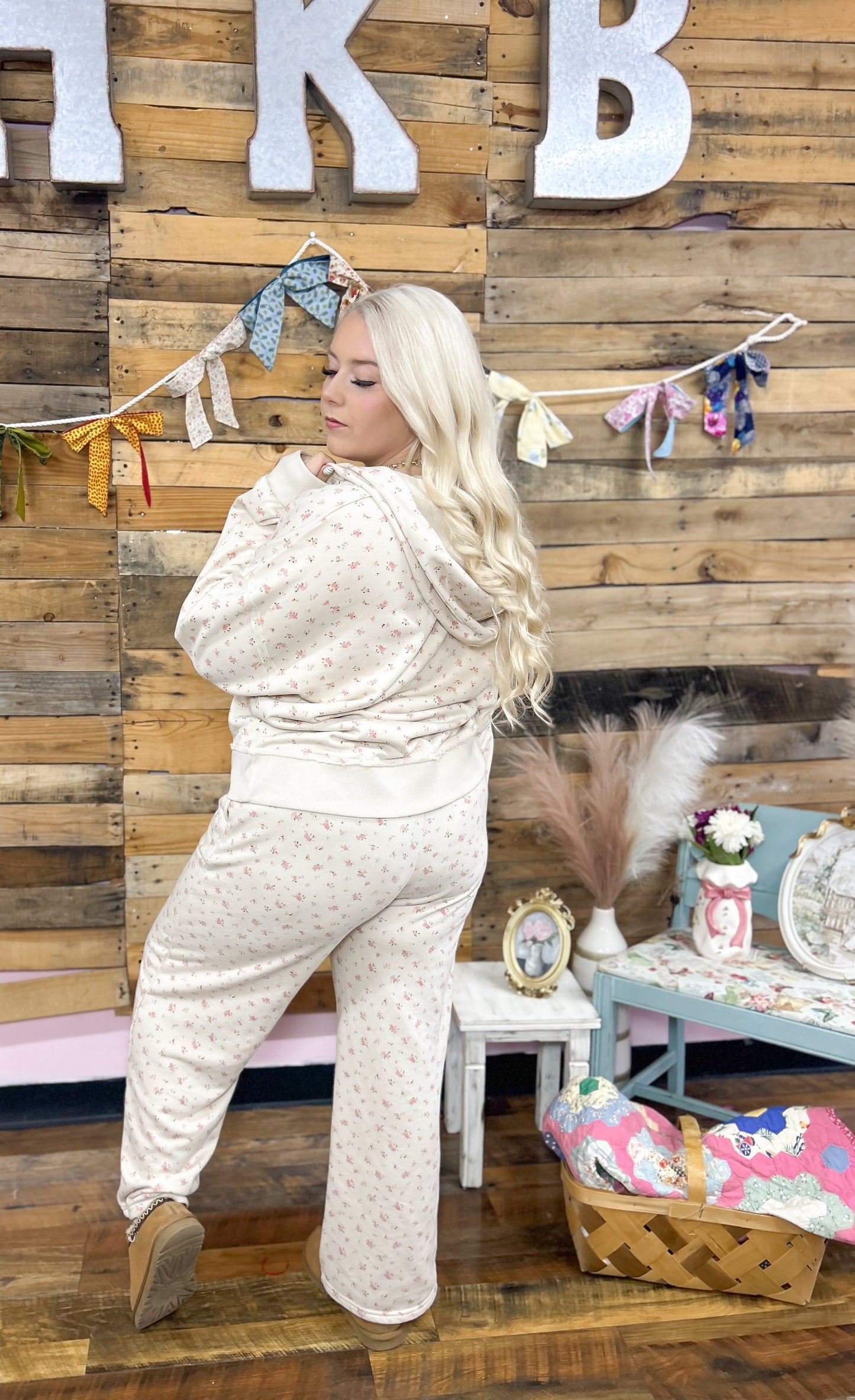 Delilah Ditzy Floral Jacket