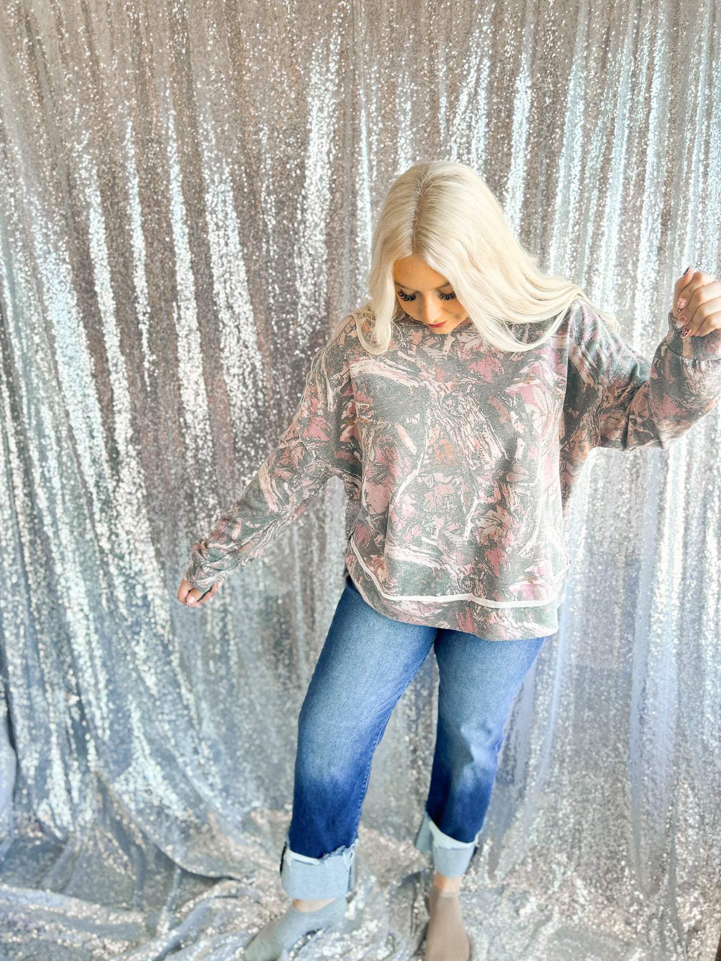 Can’t See Me Pullover