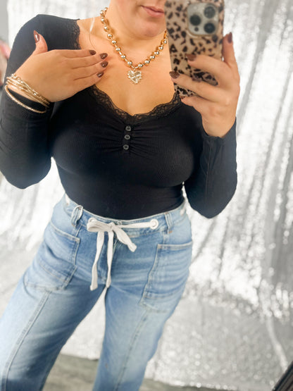 Lace Button Layering Tops