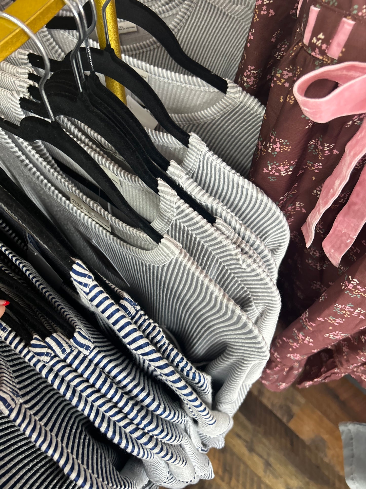 Ribbed Pocket Long-sleeve Tops