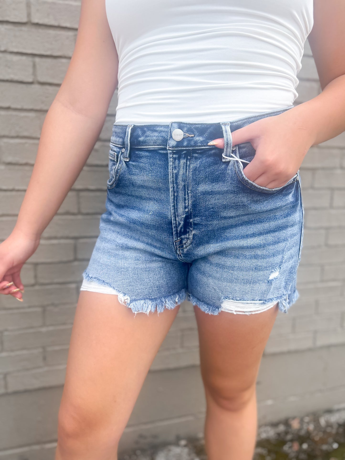 Marilyn Medium High Rise Shorts