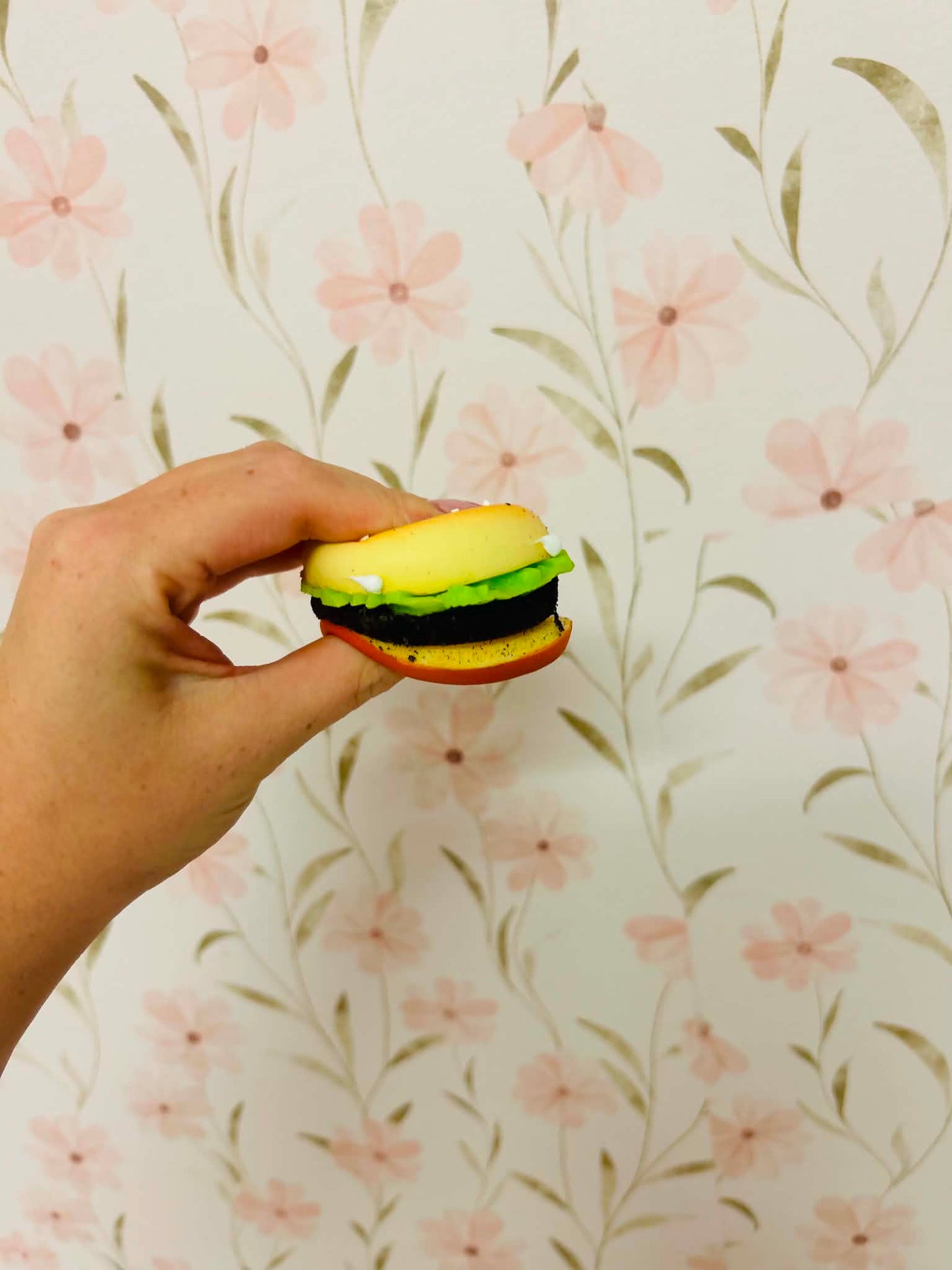 Mini Slow Rising Cheeseburger Squishy