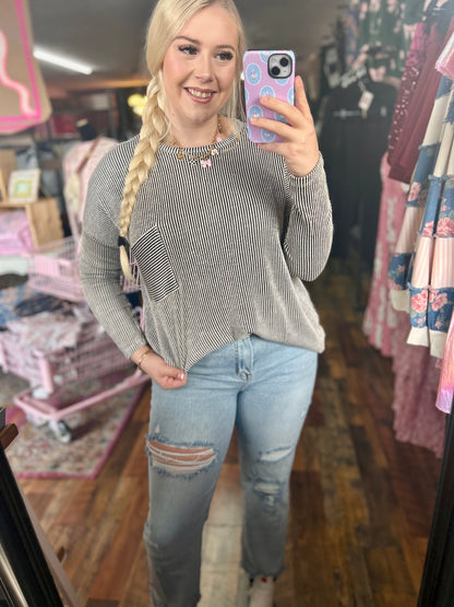 Ribbed Pocket Long-sleeve Tops