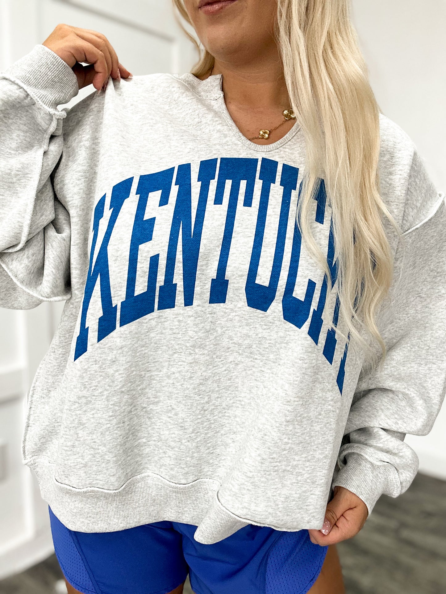 Kentucky Reversible V Neck Oversized Sweatshirt