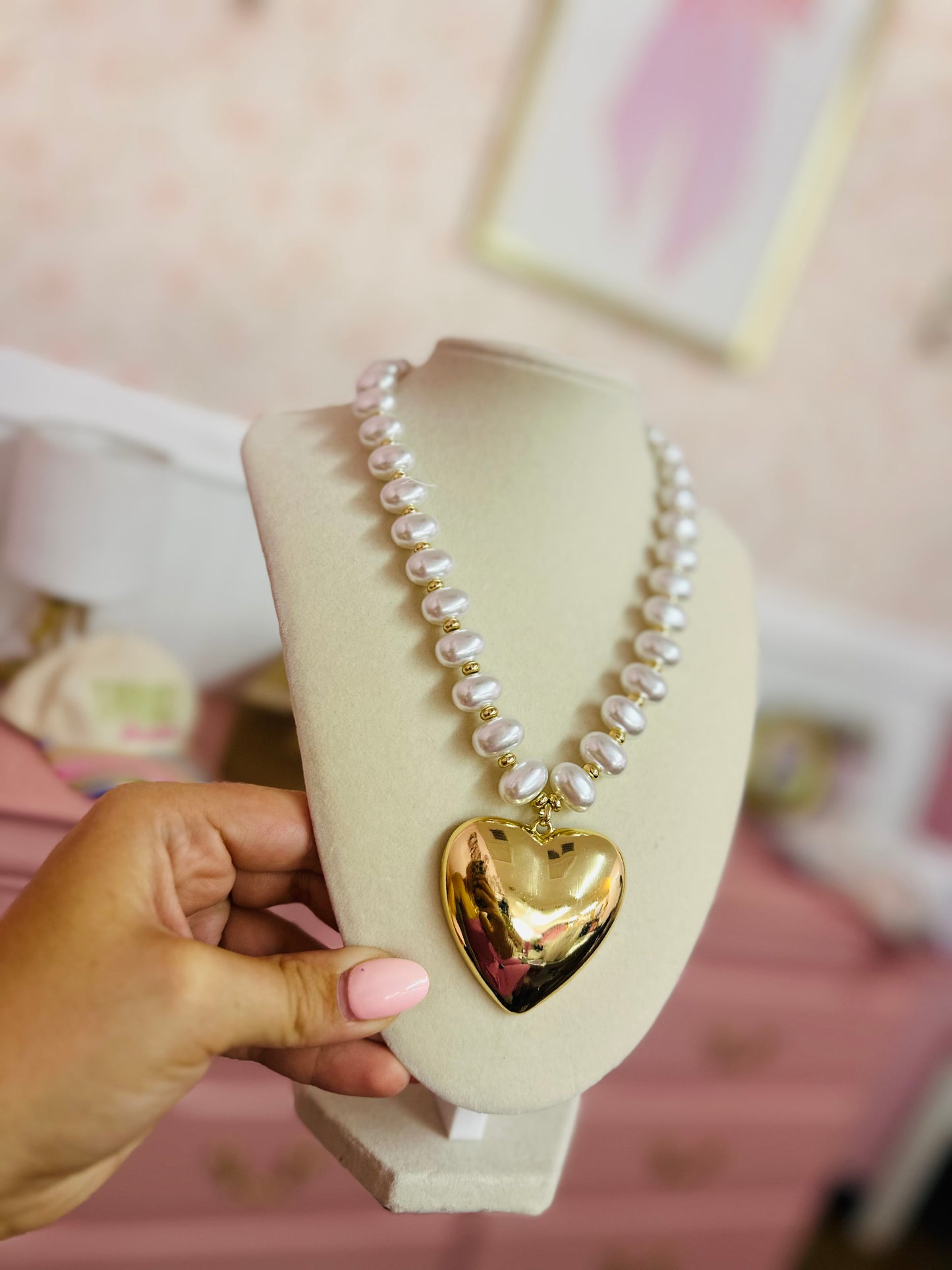 Gold Heart Chunky Pearl Necklace