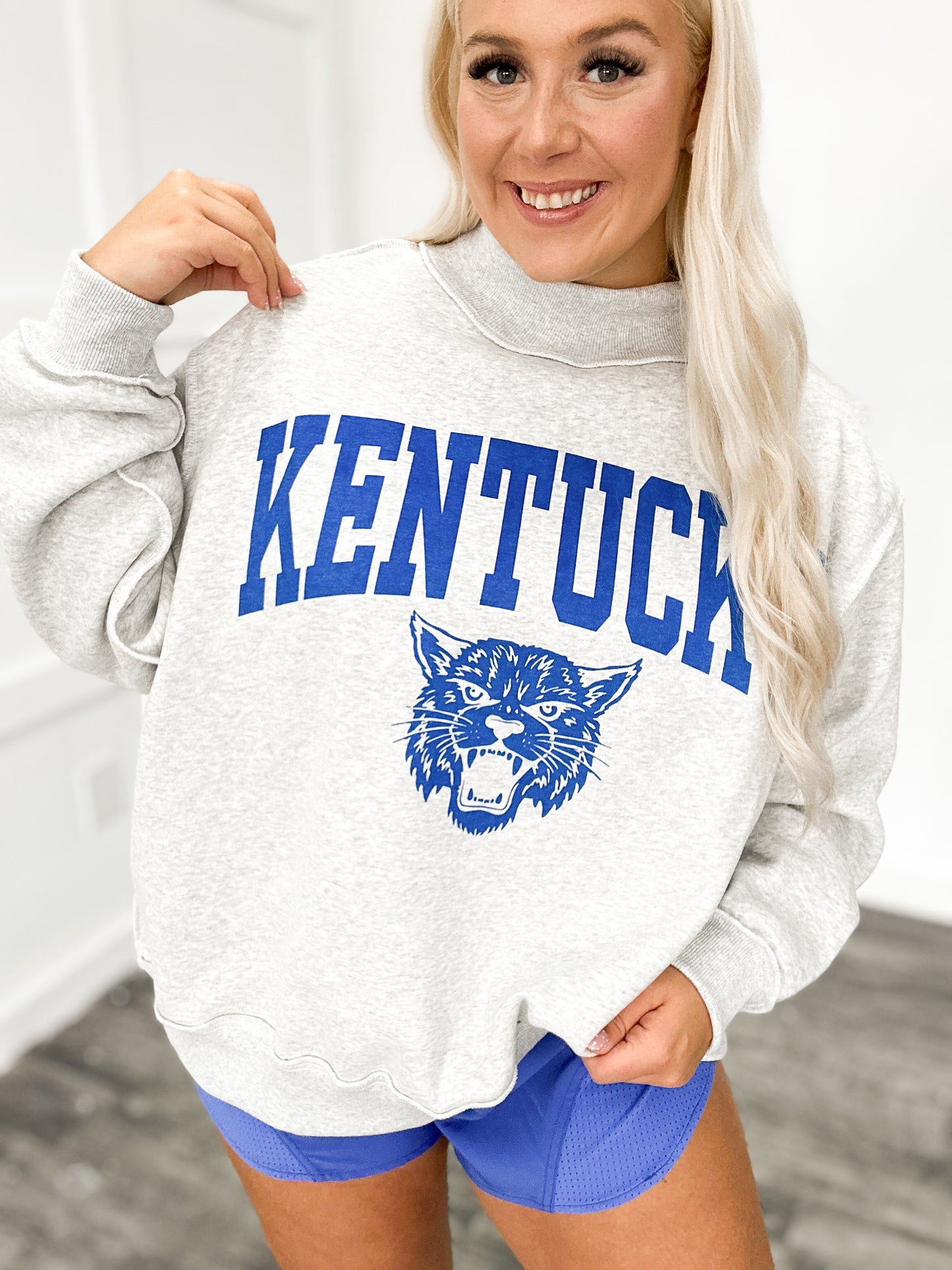 Kentucky Mascot Reversible Oversized Mockneck