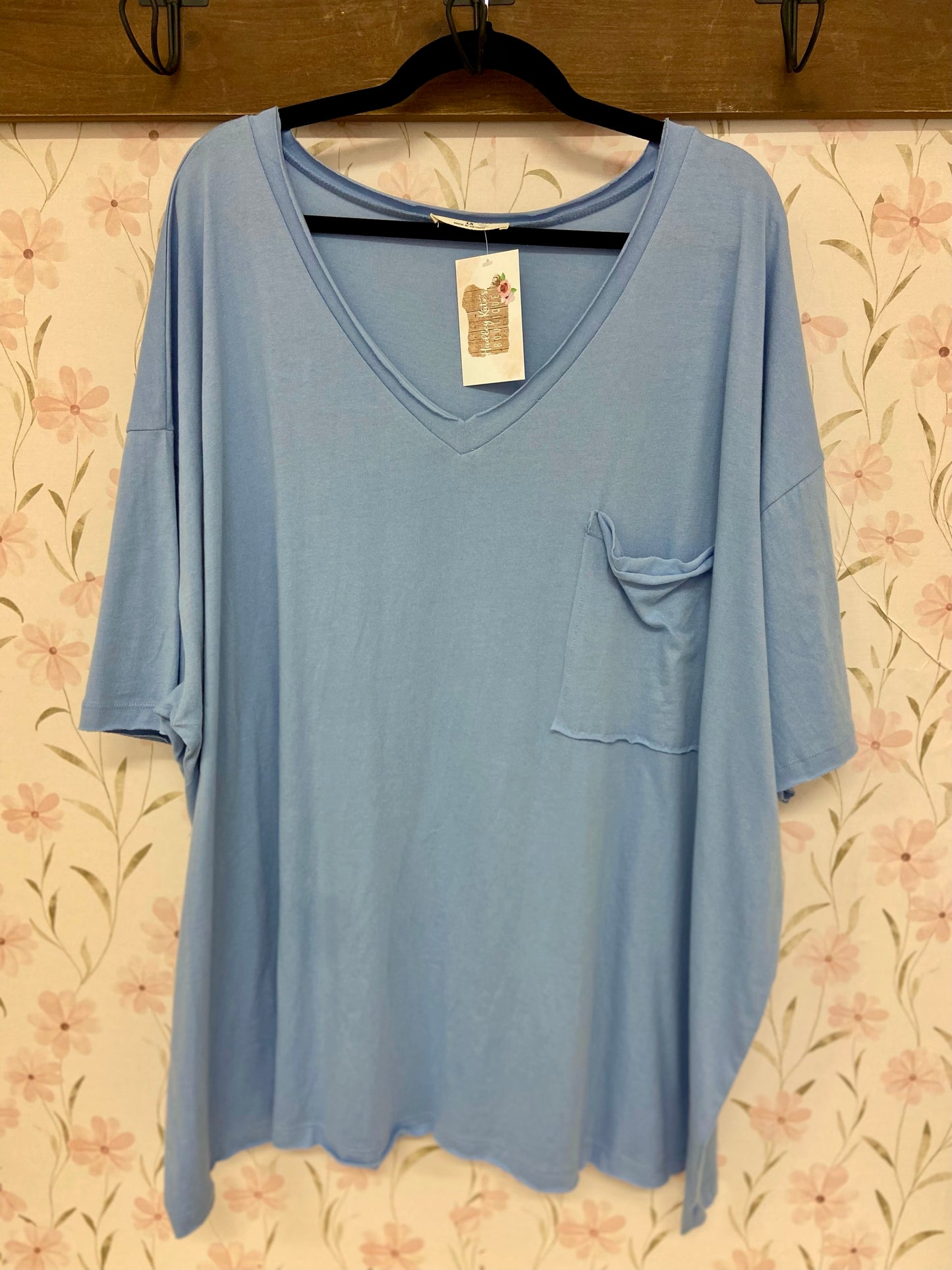 Boyfriend Pocket Tee (Spring Blue)