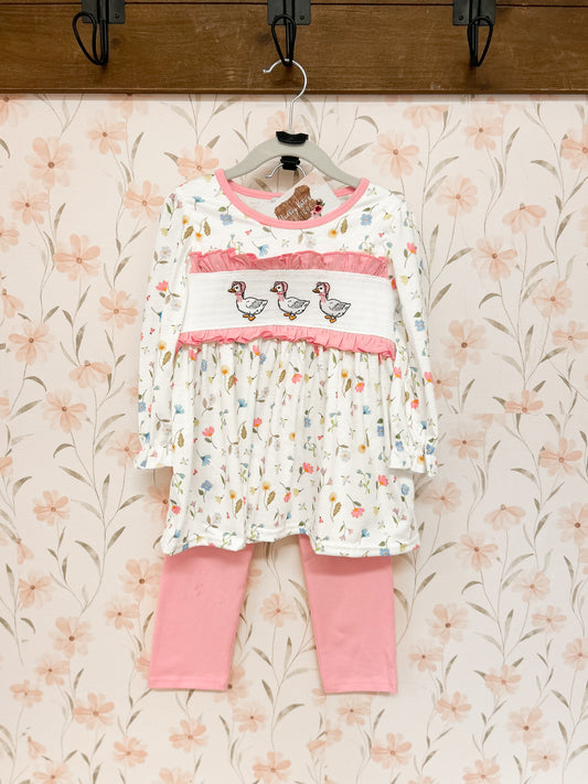 Geese Embroidered Floral Set